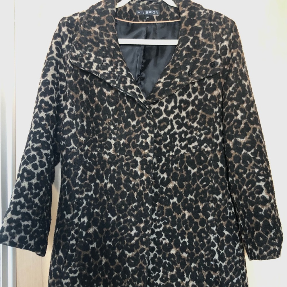 Via Spiga Womens Beautiful Knee Length Coat Leopard Print Size 14 Like New